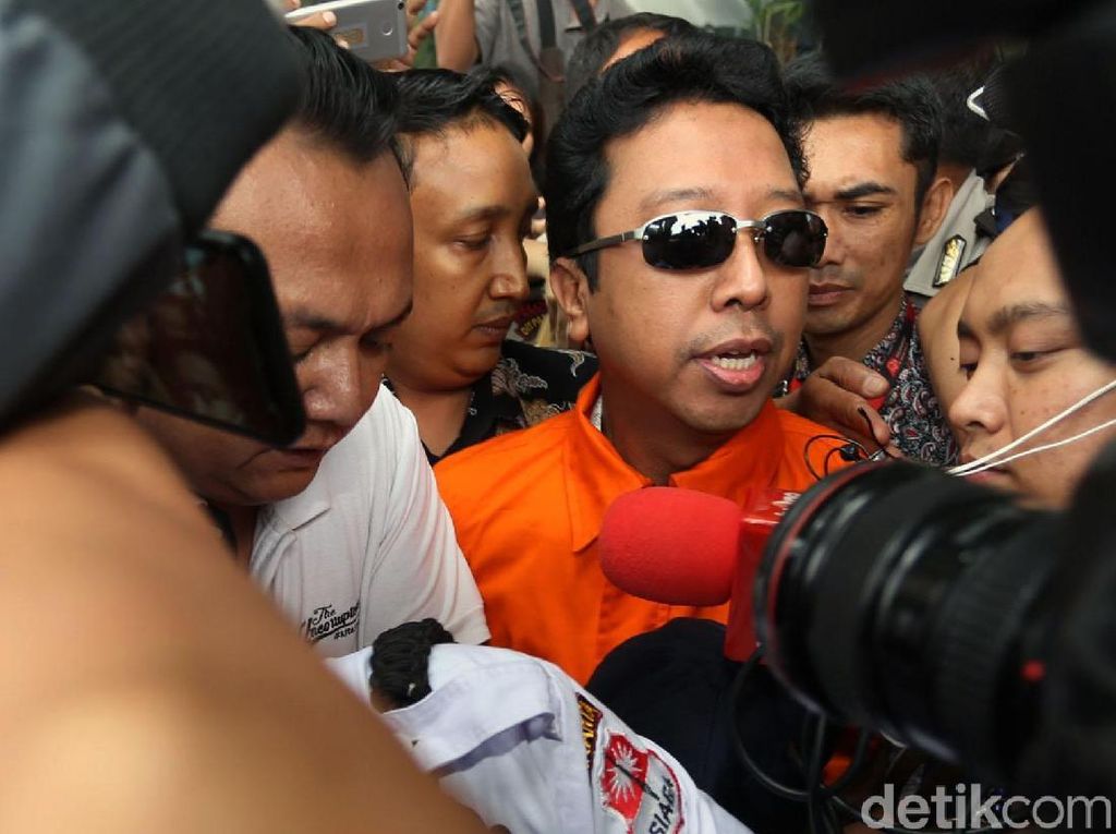 PPP Jateng Desak Segera Ganti Ketum dengan Tetap Konsultasi ke Rommy PPP Jateng Desak Segera Ganti Ketum dengan Tetap Konsultasi ke Rommy