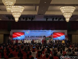 Jokowi Bekali Caleg di Sumut: Lawan Emak-emak Hoax Door to Door