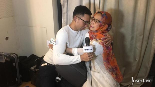 Indra Herlambang & Ibu