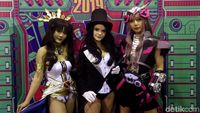 Para Cosplayer Cantik Ramaikan Pameran Mainan dan Komik 2019