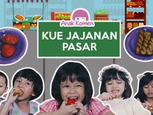 Macam-macam Ekspresi Anak Coba Kue Jajanan Pasar Macam-macam Ekspresi Anak Coba Kue Jajanan Pasar