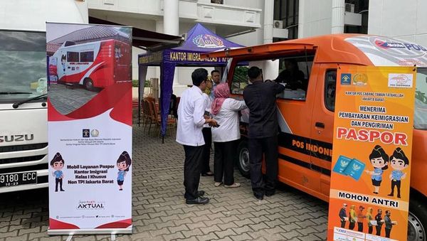 Keren! Ada Mobil Paspor Keliling Jakarta