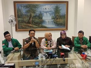 Romahurmuziy Diberhentikan, Suharso Monoarfa Jadi Plt Ketum PPP