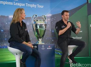 Ronaldo Vs Del Piero, Siapa Paling Jago Tendangan Bebas?