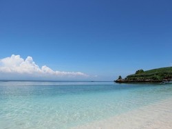 Pantai Perawan di Ujung Timur Pulau Lombok