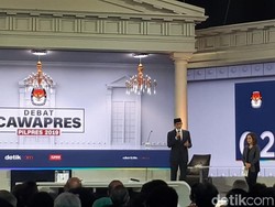 Sandiaga Ucapkan Selamat Ultah ke Maruf Amin di Panggung Debat Cawapres