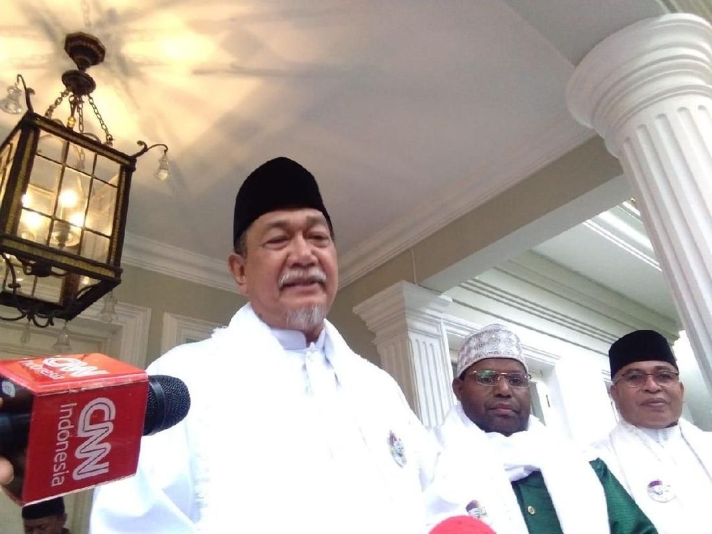 Deddy Mizwar dan Yenny Wahid Datangi Rumah Maruf Jelang Debat Deddy Mizwar dan Yenny Wahid Datangi Rumah Maruf Jelang Debat