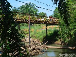 Jokowi Ganti 2 Jembatan Uzur di Pelosok Bengkulu Pakai Rangka Baja