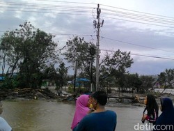 Ngerinya Banjir Bandang Sentani: Tembok Roboh, Penghuni Kos Berlarian