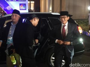 Tiba di Lokasi Debat, Sandiaga Ungkap Prabowo Tak Datang karena Karcis Habis Tiba di Lokasi Debat, Sandiaga Ungkap Prabowo Tak Datang karena Karcis Habis