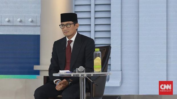 Ma'ruf Sibuk Baca Sontekan, Sandi Buat Catatan