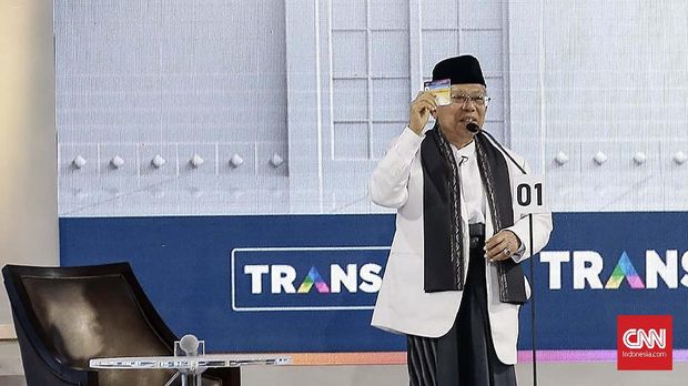 Ma'ruf Respons Sandi: KTP Belum Bisa Respons Semua Masalah