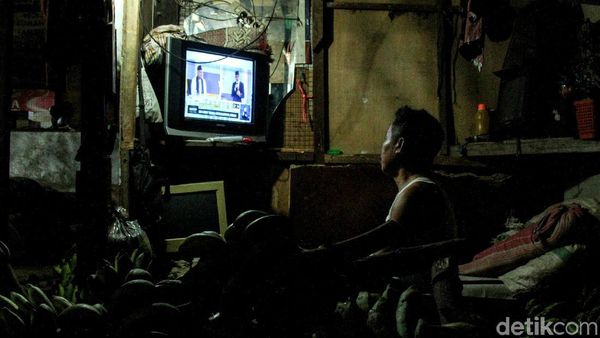 Begini Antusias Warga Nonton Debat Cawapres