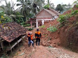 Longsor di Trenggalek, Dua Rumah Rusak dan Akses Jalan Terputus