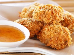 Mumpung Ayam Murah, Bikin Bekal Bola Ayam Renyah Ini