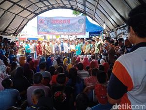 Jokowi Santuni Rp 1,4 M ke Warga Pengungsi Ledakan Bom Sibolga