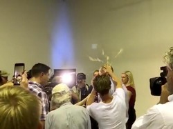 Polisi Usut Semua Pihak Terkait Egg Boy Kepruk Senator Pakai Telur