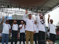 Cara Ganjar Tepis Dugaan Kampanye di Apel Kebangsaan