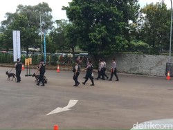 Jelang Debat Cawapres, Polisi dan Anjing Pelacak Sisir Hotel Sultan