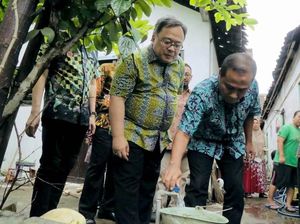 Perbaikan Akses Air Minum dan Sanitasi Perbaikan Akses Air Minum dan Sanitasi