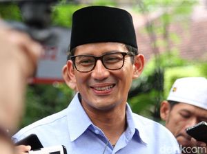 Sandiaga Pastikan Mobil Pelat TNI di Kampanye Prabowo Bukan dari BPN Sandiaga Pastikan Mobil Pelat TNI di Kampanye Prabowo Bukan dari BPN