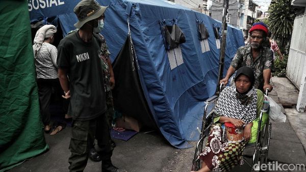 Begini Kondisi Warga Korban Kebakaran Krukut di Penampungan
