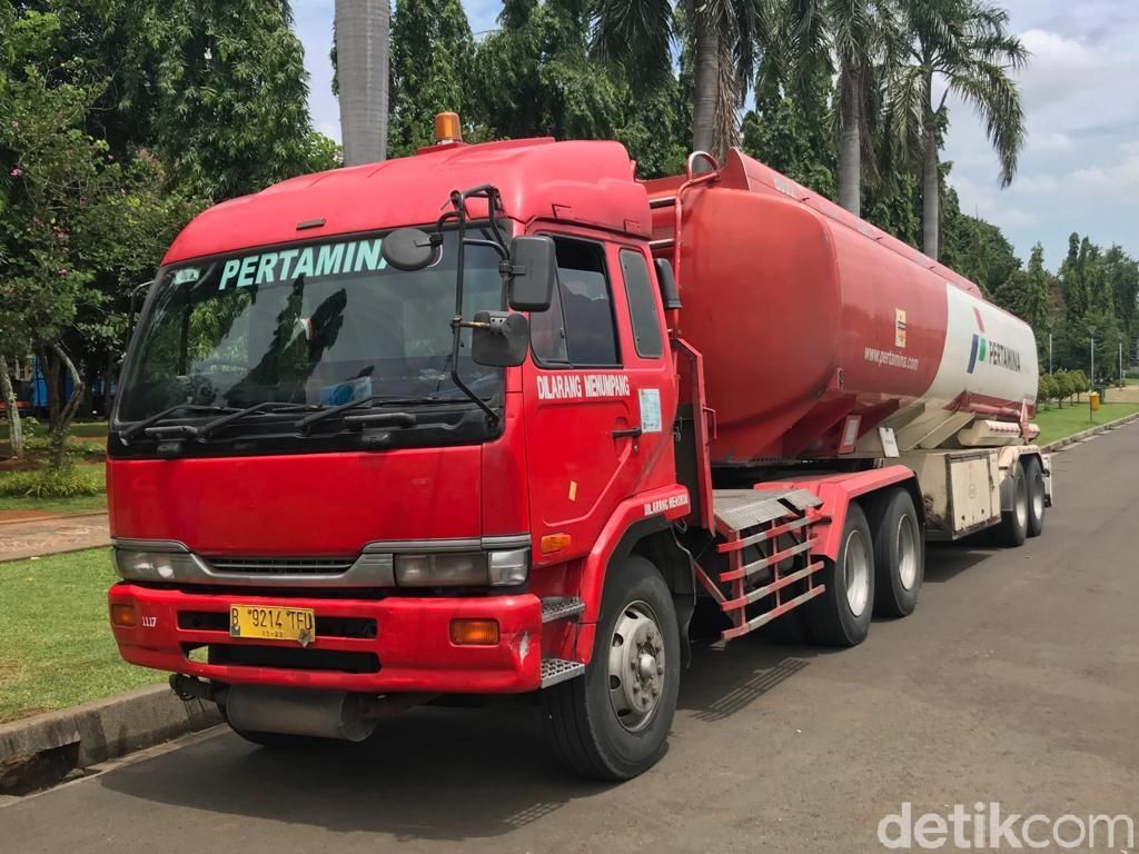 Langkah Pertamina Antisipasi Mobil Tangki BBM Tidak Dibajak Lagi Langkah Pertamina Antisipasi Mobil Tangki BBM Tidak Dibajak Lagi