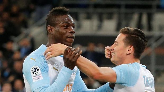 Mario Balotelli sudah mempersiapkan rencana perayaan gol dengan menunjukkan nama Marcus Rashford.