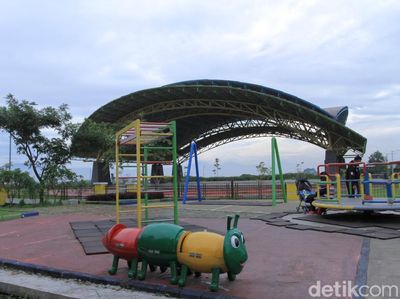Foto: Rekomendasi Taman Lengkap Fasilitas di Bandung