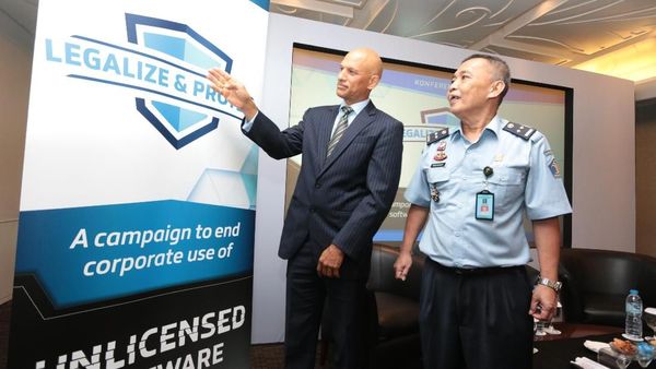 Kampanye Penggunaan Software Ilegal di Indonesia