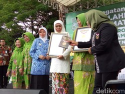 Diusulkan Jadi Ketum PPP, Khofifah: Aku Tak Fokus Gubernur Ae Rek