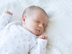 Bayi Syahreina Luna Barack Jadi Kontroversi, Ini Kata Sang Ibu