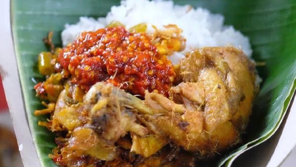 Lapar Berat? Isi Energi dengan Sarapan Nasi Gurih Medan yang Enak Ini