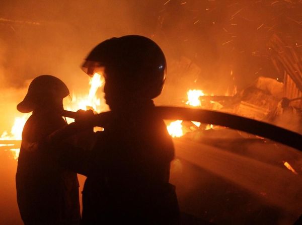 Puluhan Lapak di Pasar Legi, Jombang Ludes Terbakar