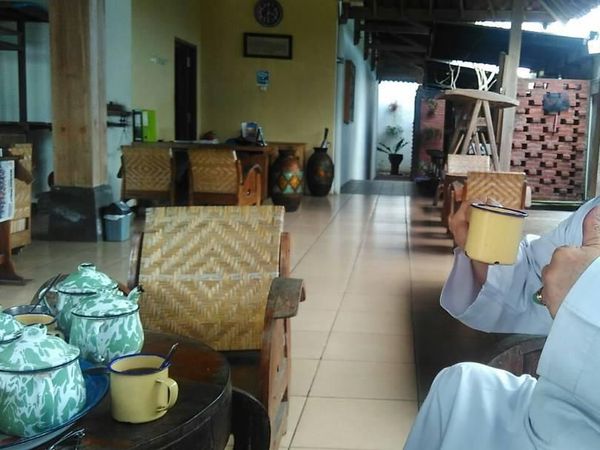 Kulineran Ustaz Tengku Zulkarnain yang Sempat Sebut Pemerintah Legalkan Zina