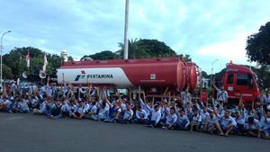 Penampakan Mobil Pertamina Saat Disandera Pendemo di Depan Istana