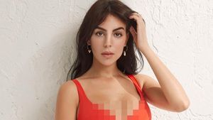 Foto: Seksinya Pacar Cristiano Ronaldo Jadi Bintang Iklan Lingerie Yamamay