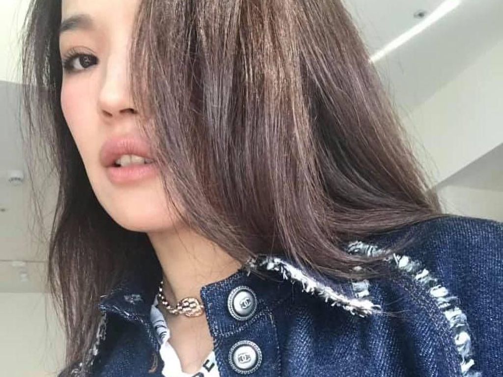 Pesona Shu Qi, Aktris China yang Kesal Karena Fotonya Diedit Jadi Putih