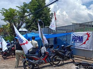 Aksi Buruh di Madiun Meluas ke Gudang Lain, Distribusi Barang Tertahan Aksi Buruh di Madiun Meluas ke Gudang Lain, Distribusi Barang Tertahan
