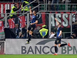 Ke Lapangan itu Hebat, tapi Sekarang di Rumah Saja Dulu