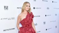 Candice Swanepoel, Rosie Huntington-Whiteley, Raffi hingga Alexandra Mendez