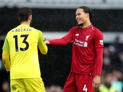 Bikin Blunder, Van Dijk Tak Cari Pembelaan