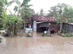 Tanggul Sungai Serang Jebol, Desa Bendungan Kulon Progo Kebanjiran