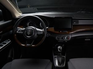 Suzuki Ertiga Edisi Serba Hitam