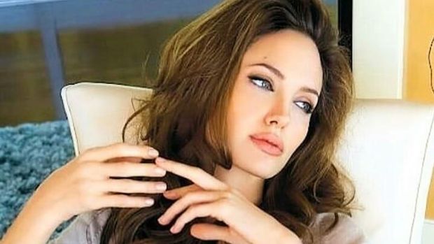 Angelina Jolie 