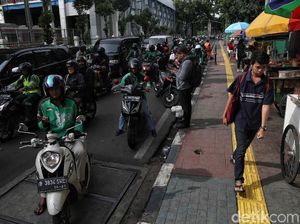 Kemenhub Serahkan Rencana Larangan Diskon Ojol ke KPPU Kemenhub Serahkan Rencana Larangan Diskon Ojol ke KPPU