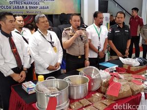 Cerita Pelajar Bandung Racik dan Jual Tembakau Gorila