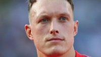 Phil Jones. Lini bertahan adalah salah yang ingin dibenahi Ole Gunnar Solkskjaer dan itu tampaknya akan bikin Jones kena depak. (Foto: Alex Livesey/Getty Images)