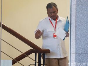 Sekjen Kementerian ESDM Penuhi Panggilan KPK