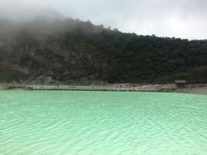 7 Info Menarik Kawah Putih untuk Pilihan Liburan Weekend 7 Info Menarik Kawah Putih untuk Pilihan Liburan Weekend